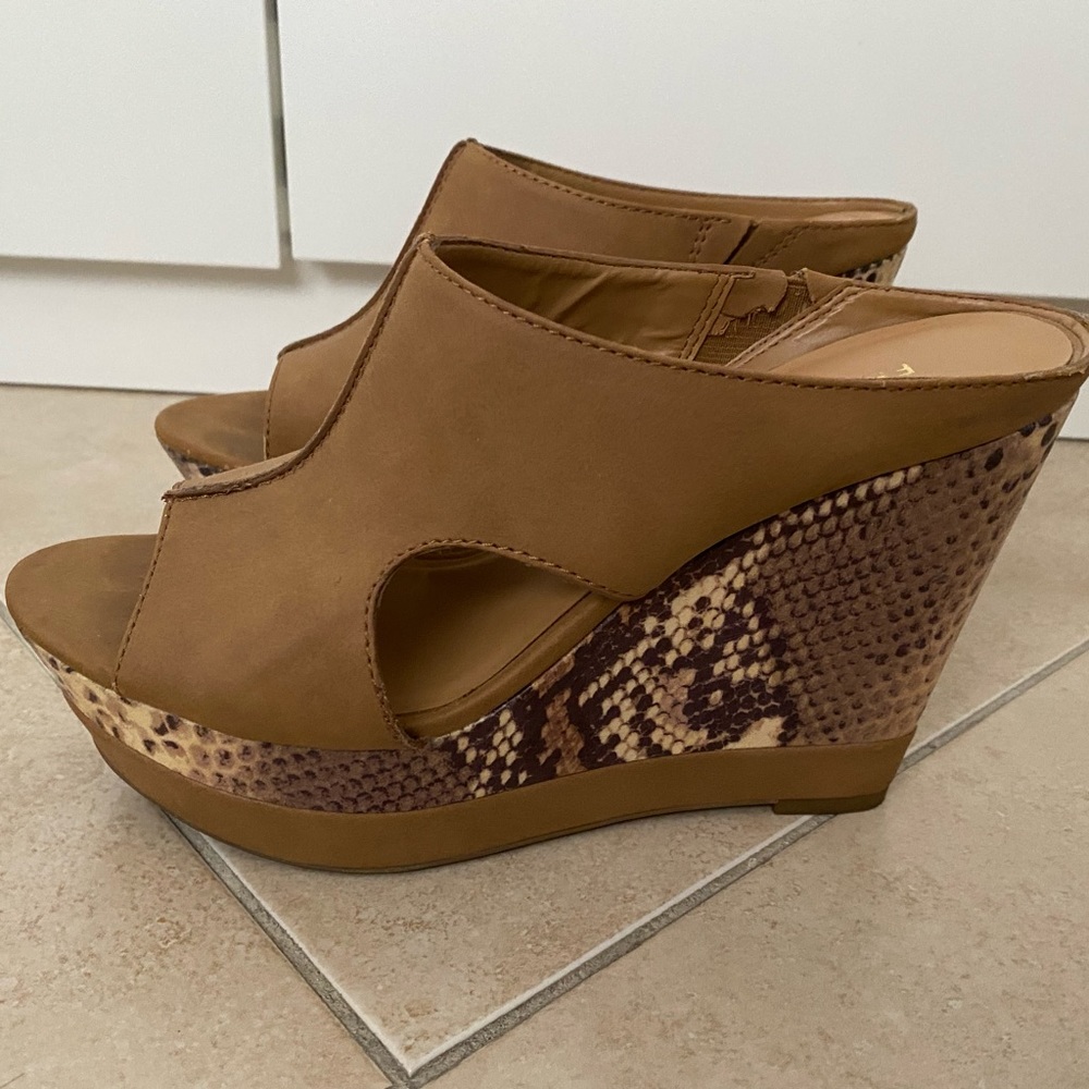 Tan wedges